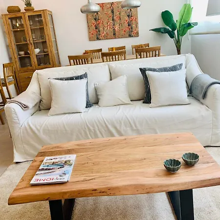 Sea View Luxury New Port Apartment