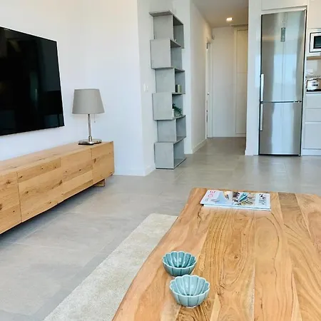 Sea View Luxury New Port شقة ماربيا