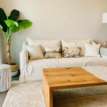 Sea View Luxury New Port Apartment Marbella