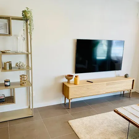 Apartment Sea View Luxury New Port