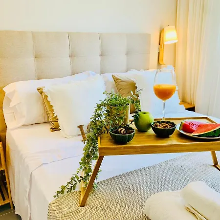 Sea View Luxury New Port Apartment Marbella
