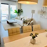 Sea View Luxury New Port Apartament Marbella