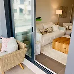 Sea View Luxury New Port Apartament Marbella